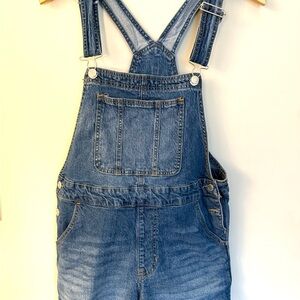 No Boundaries Denim Shortalls – Size Medium